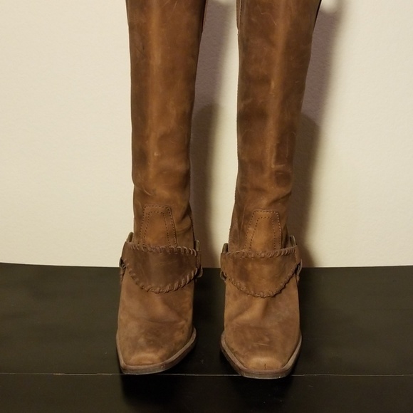 Steve Madden Stylish Western Boots - Picture 3 of 7